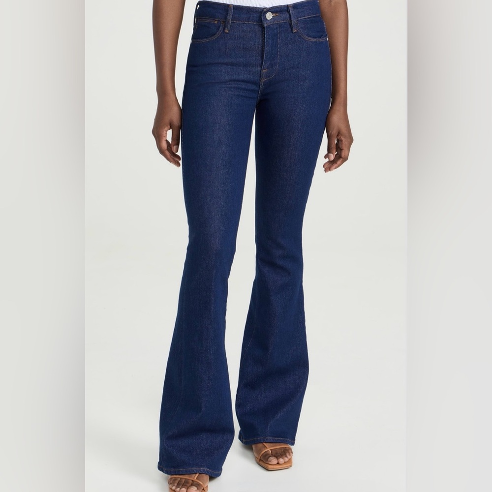 NWT Frame Le High Flare in Color Adele size 30